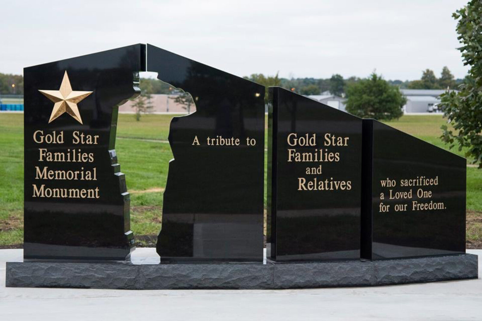 Watseka Gold Star Families Memorial Monument